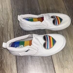Vans Pride Asher Slip-On White Rainbow Heart Shoes Kids Youth Missy US Size 4